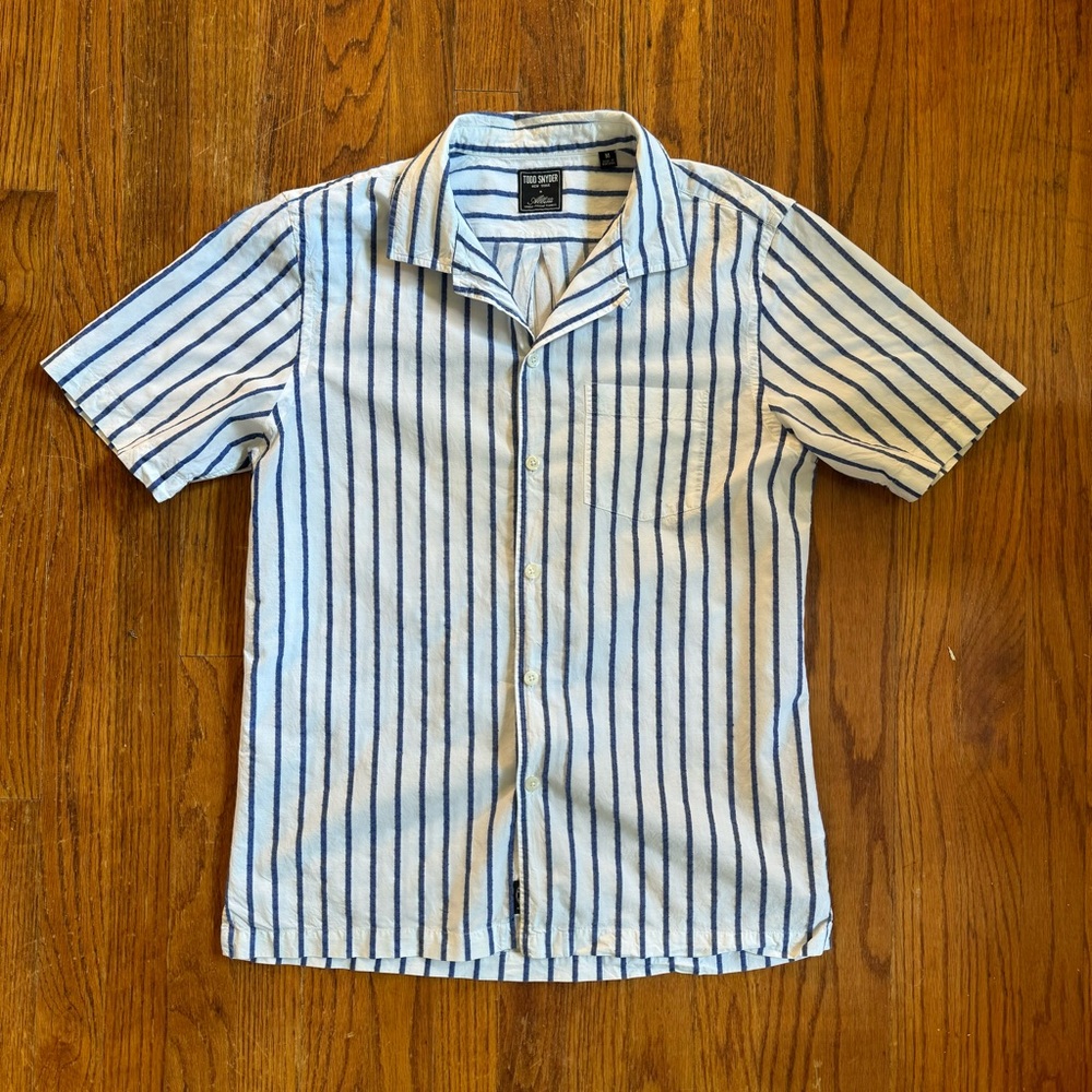 Todd Snyder White and Blue Stripe Camp Collar Short Sleeve Shirt in Medium